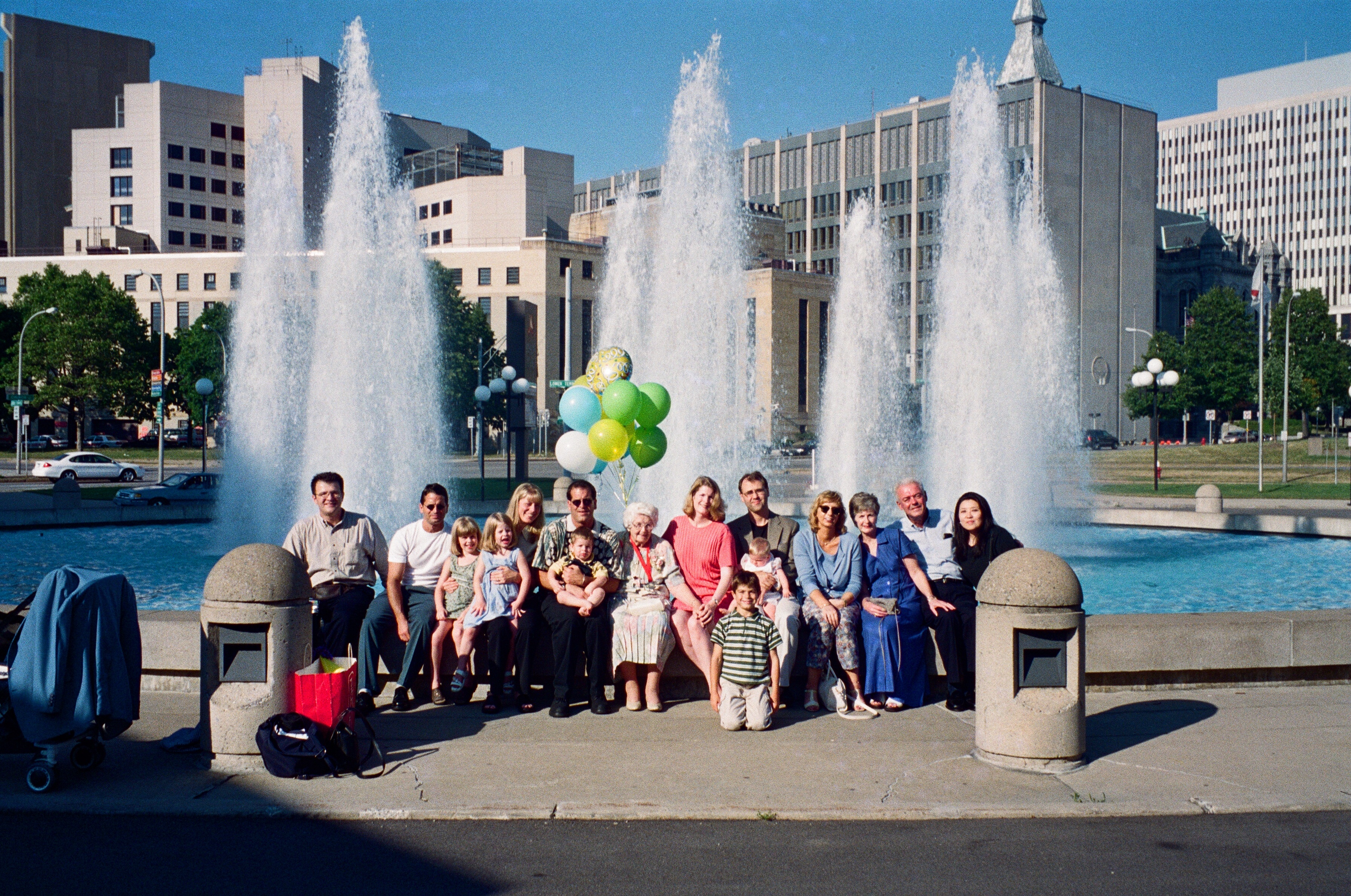 Picture of extended family in Buffalo