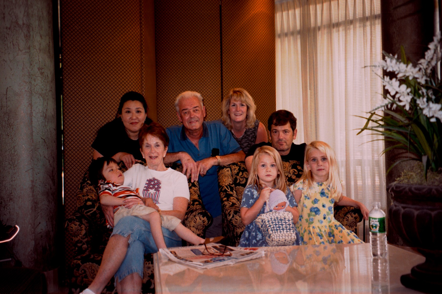 Picture of extended family in Tysons Corner