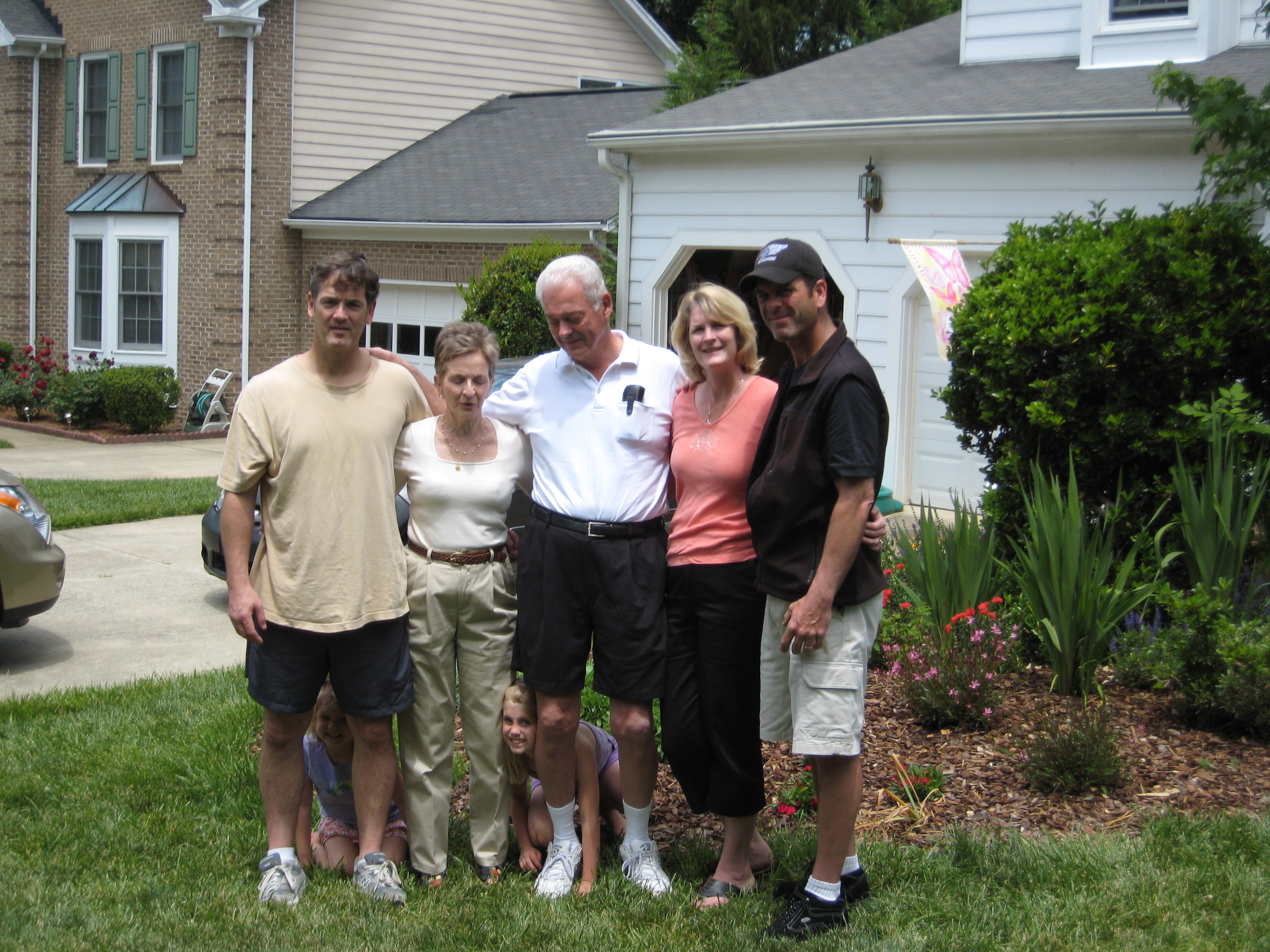 Picture of extended family in Cary